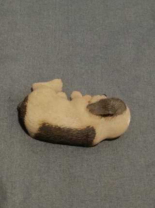 Figura perro durmiendo
