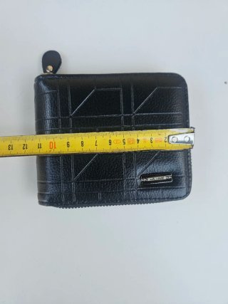 Cartera de hombre negra con cremallera