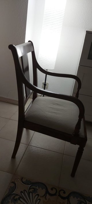 4 Sillas de Comedor Tapizadas Madera