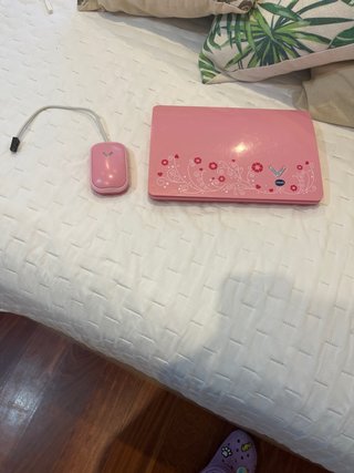Ordenador rosa Vtech para niños