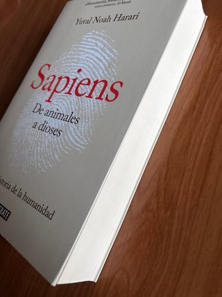 Sapiens. De animales a dioses / Sapiens: A Brie...