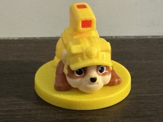 Carrito de la compra y figuras Burger King