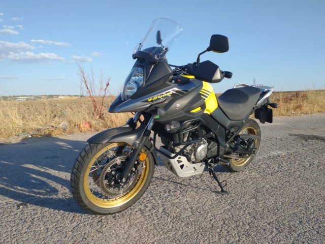 Suzuki V-Strom 650 XT