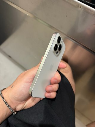 iPhone 15 Pro 256GB Plata