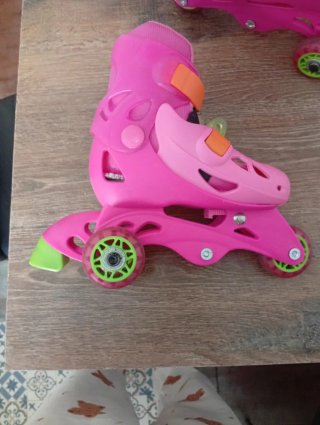 Patines en línea niña rosas