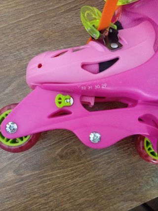 Patines en línea niña rosas