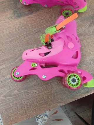 Patines en línea niña rosas