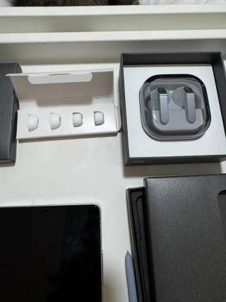 Samsung Galaxy S25 Ultra 1TB + Buds4 Pro