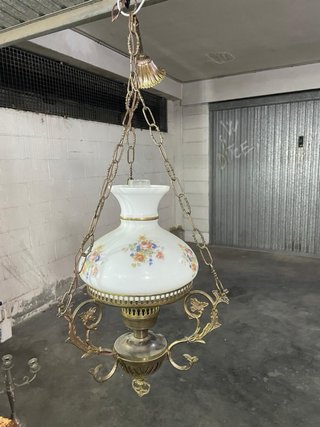Lampadario antico in ottone e vetro
