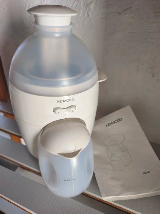 Licuadora Kenwood JE560 300W
