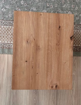 Mesita de noche de madera moderna con dos cajones