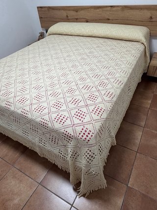 Colcha ganchillo hecha a mano beige/rosa