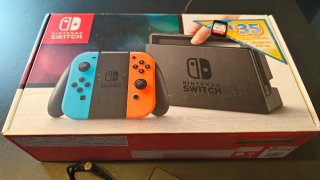 Nintendo Switch Azul y Rojo