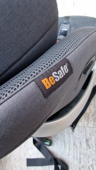 Silla coche bebe BeSafe Strech 61-125 cm.