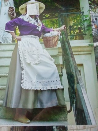 Traje de feria modernista.hecho a mano,de calidad