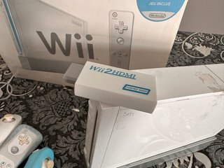 Nintendo Wii 3 controller e uscita HDMI