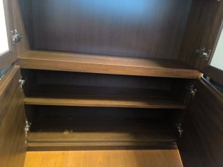 Armario de salón madera y cristal
