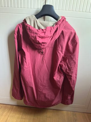 Anorak Napapijri Talla M Rojo chunasquero fino