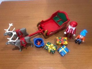 Playmobil Trineo Papá Noel con Renos y Figuras