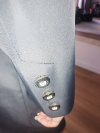 Chaqueta Larga Negra con Cremallera