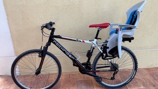 Bicicleta con sillita para niño