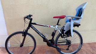 Bicicleta con sillita para niño
