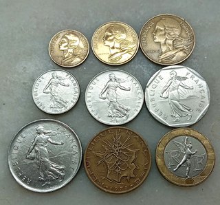FRANCIA - Lote de 9 monedas Años 60 a 80