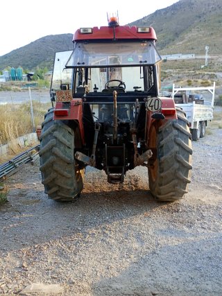Tractor New Holland L75