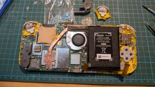 Nintendo Switch Lite Gialla - Ricambi