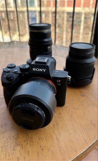 Sony A7III + 3 OBJETIVOS
