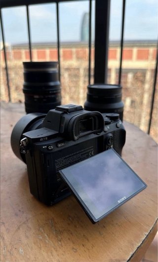 Sony A7III + 3 OBJETIVOS