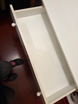 Cajonera blanca de madera