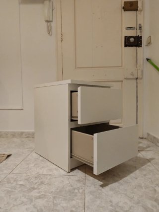 Mesita de noche blanca  Malm 906.253.19