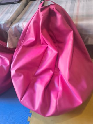 Lote 3 puffs: 1 grande rojo, 2 pequeños rosa