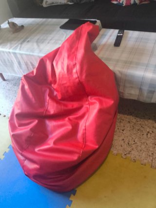 Lote 3 puffs: 1 grande rojo, 2 pequeños rosa