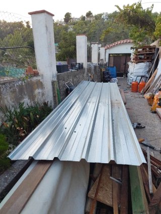 Chapa trapezoidal metálica 110cm por 4 m