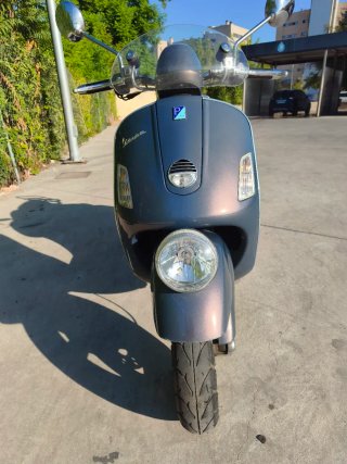 Vespa GTV 250 Edición 60 Aniversario