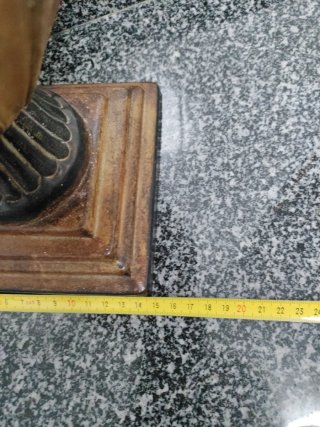 Lámpara de mesa metal estilo clásico