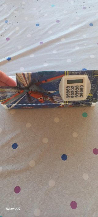 Estuche Aviones con Calculadora