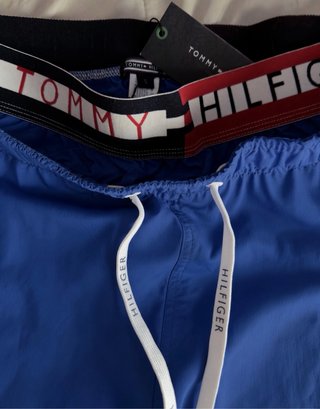 Bañador Tommy Hilfiger Azul Nuevo con etiqueta.