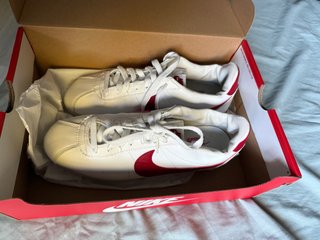 Zapatillas Nike Cortez Blancas y Rojas
