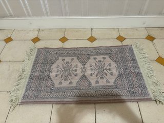 Alfombra persa/vintage rosa y negra