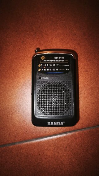 Radio Portátil SANDA SD-0108 AM/FM