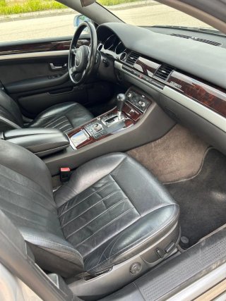 Audi A8 2004
