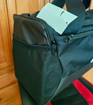 NUEVA, BOLSA GRANDE NIKE NEGRA, A ESTRENAR!!