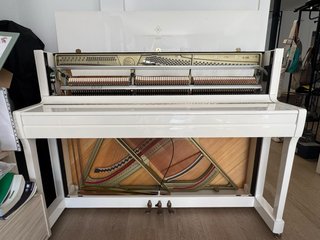 Piano Kawai K20 Blanco