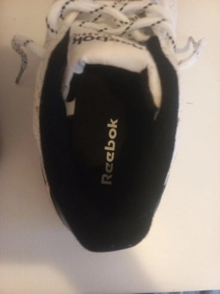 Zapatillas Reebok Blancas y Negras
