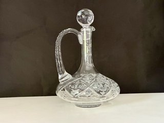 Jarra cristal tallado con asa