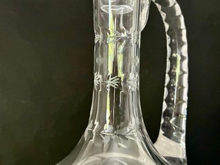 Jarra cristal tallado con asa