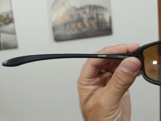 Gafa Oakley Cohort Polished Black con lentes ambar